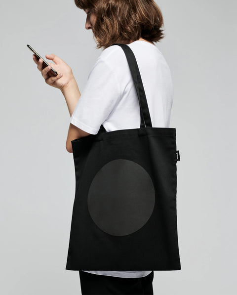 Reflective tote